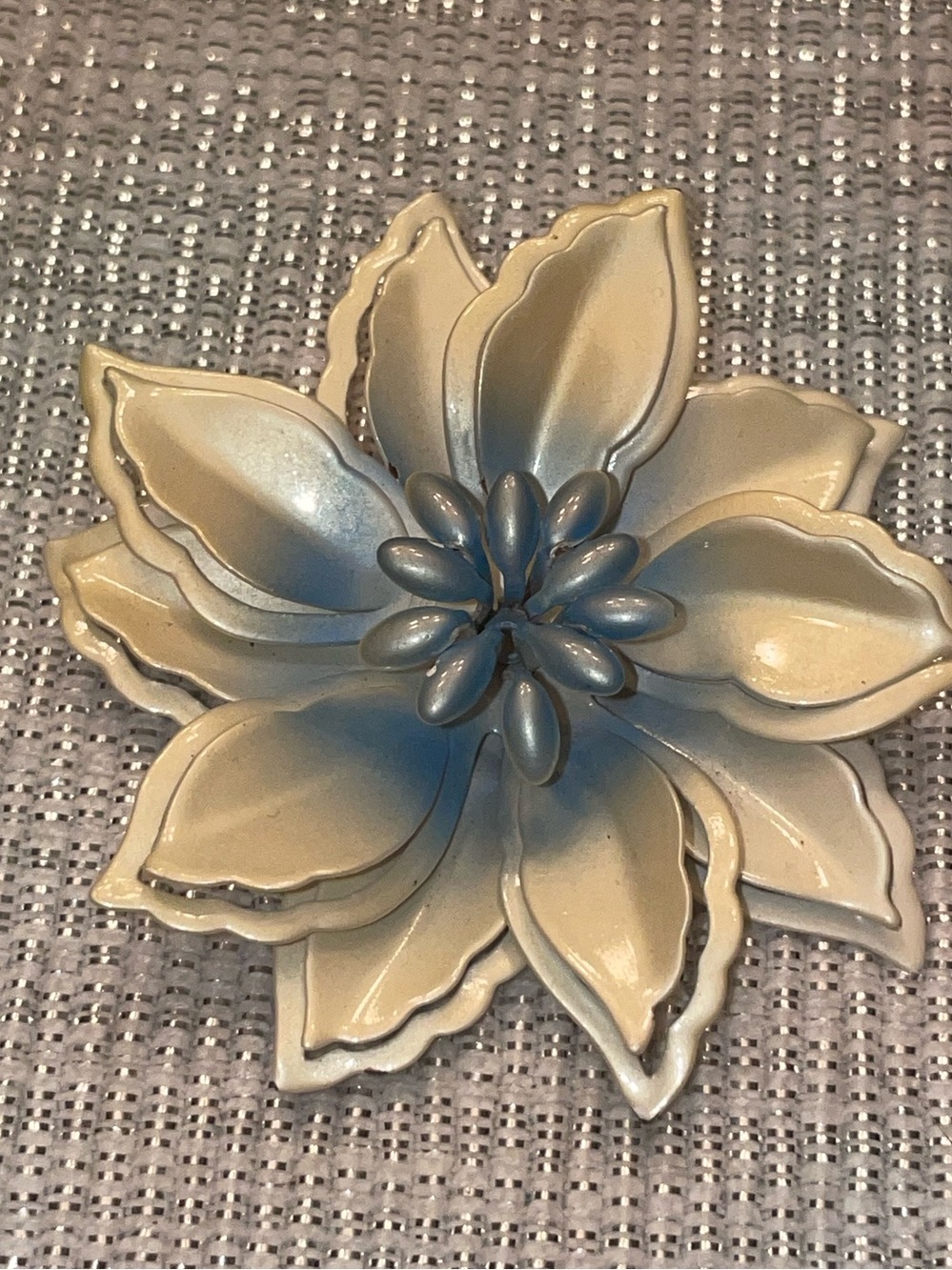 Vintage 1960s cream and blue floral brooch